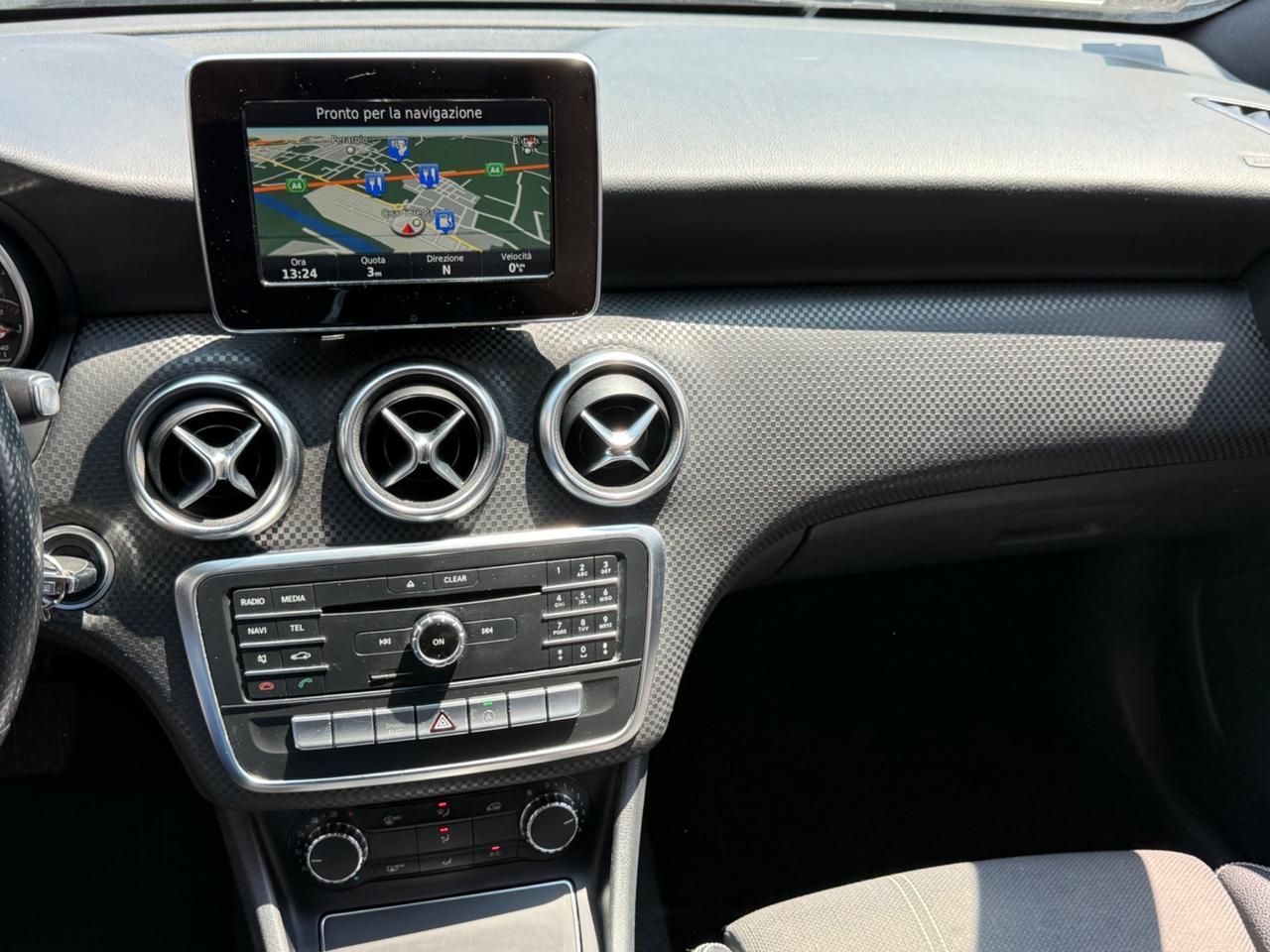 Mercedes-benz Euro6 A 200 d Automatic 4Matic Premium