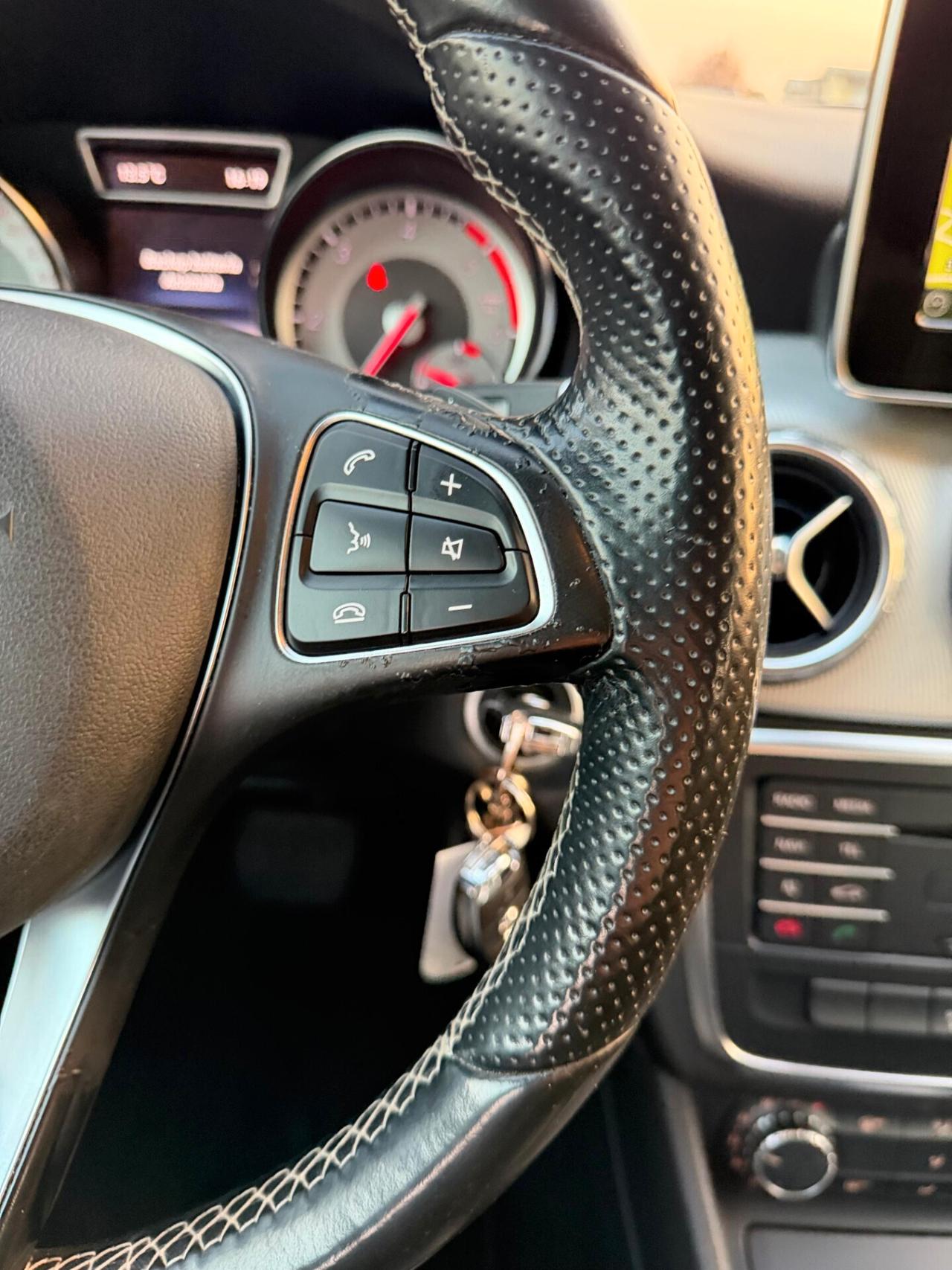 Mercedes-benz GLA 200 d Automatic NEOPATENTATI