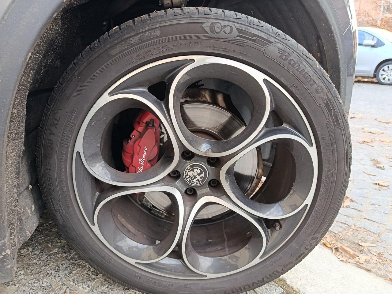 Alfa Romeo Stelvio Sport Tech 2.2 #7918