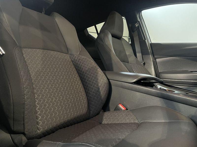 Toyota C-HR 1.8 Hybrid E-CVT Lounge