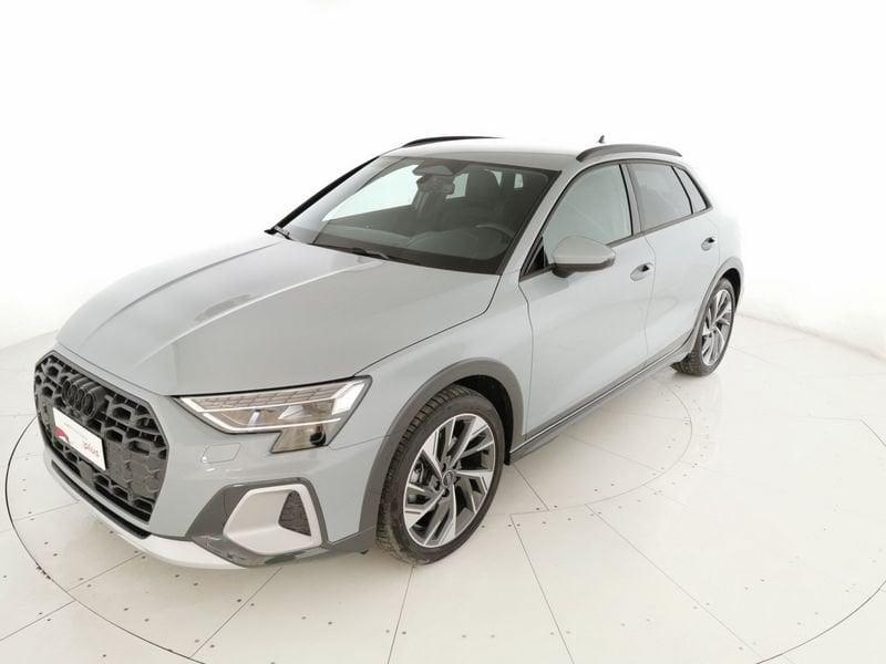 Audi A3 allstreet 2.0 tdi Identity Contrast 150cv s-tronic