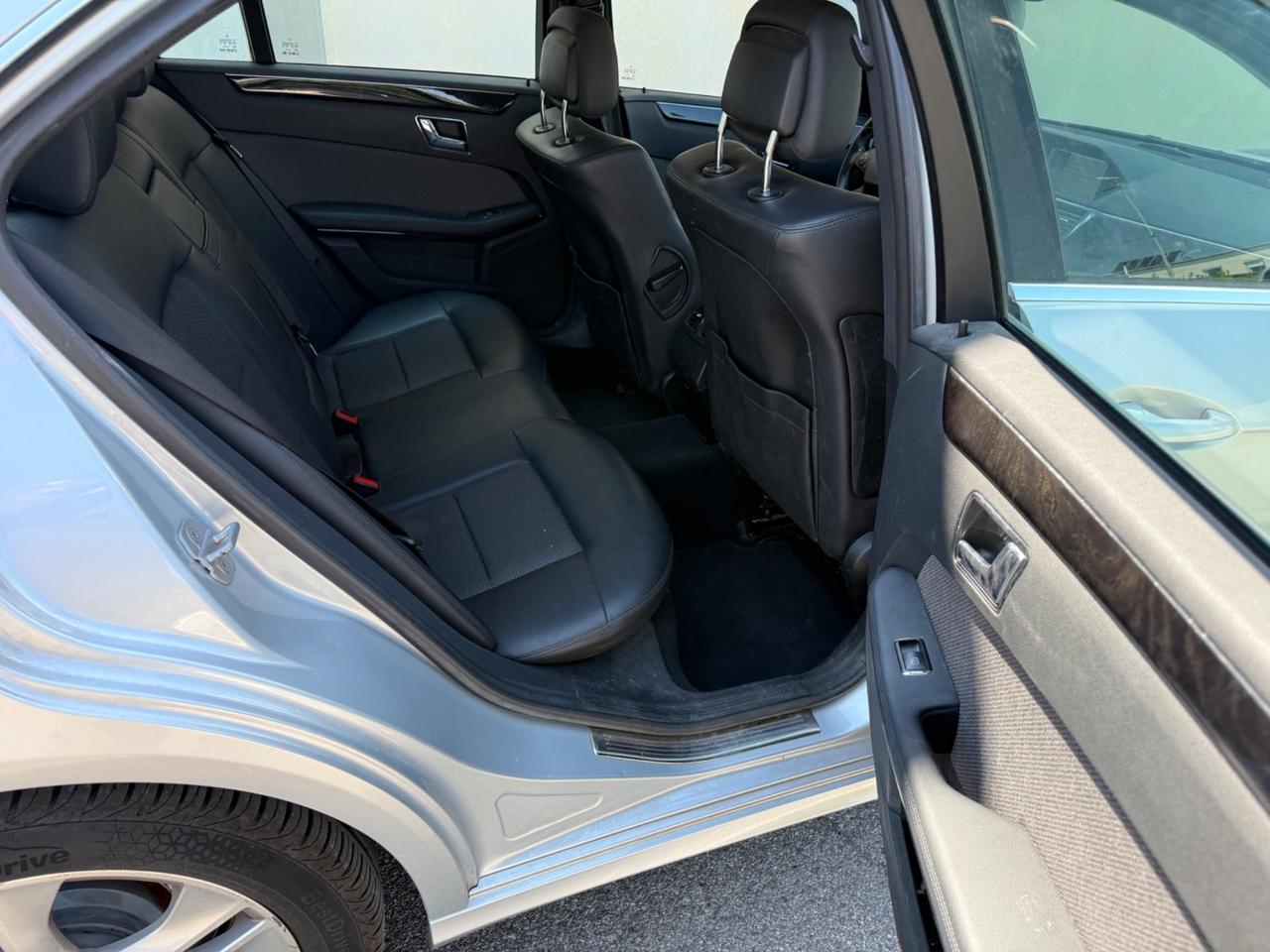 Mercedes-benz E 250 CDI BlueEFFICIENCY Avantgarde