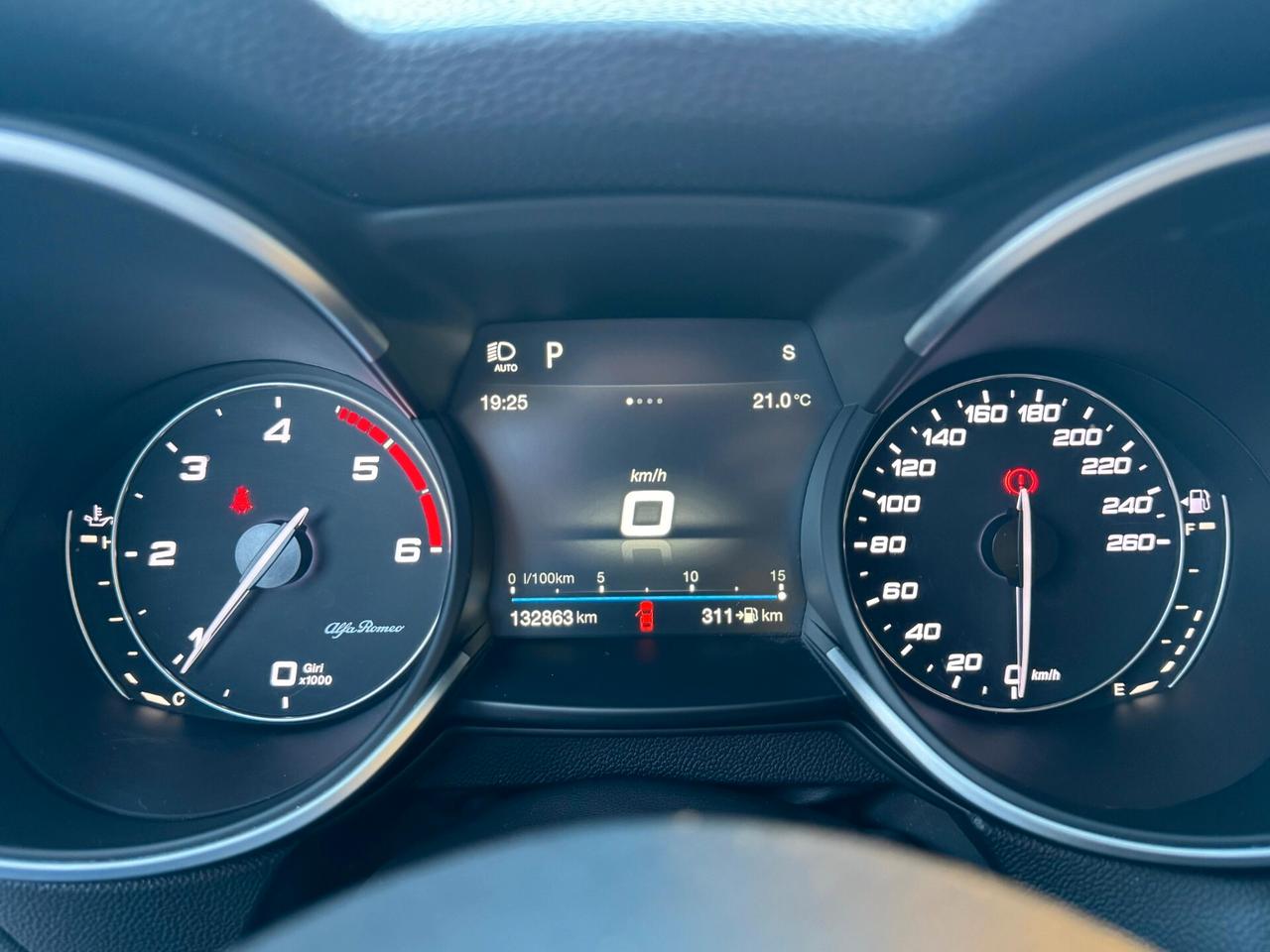 Alfa Romeo Stelvio 2.2 180 CV AT8 Executive FULL