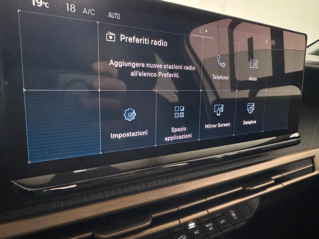 Lancia Ypsilon Hybrid e-DCT Garanzia 2029