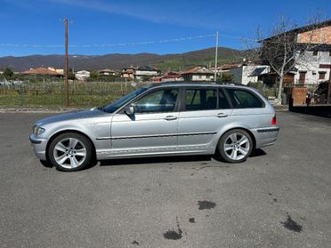 BMW - Serie 3 Touring - 320d turbodiesel Futura