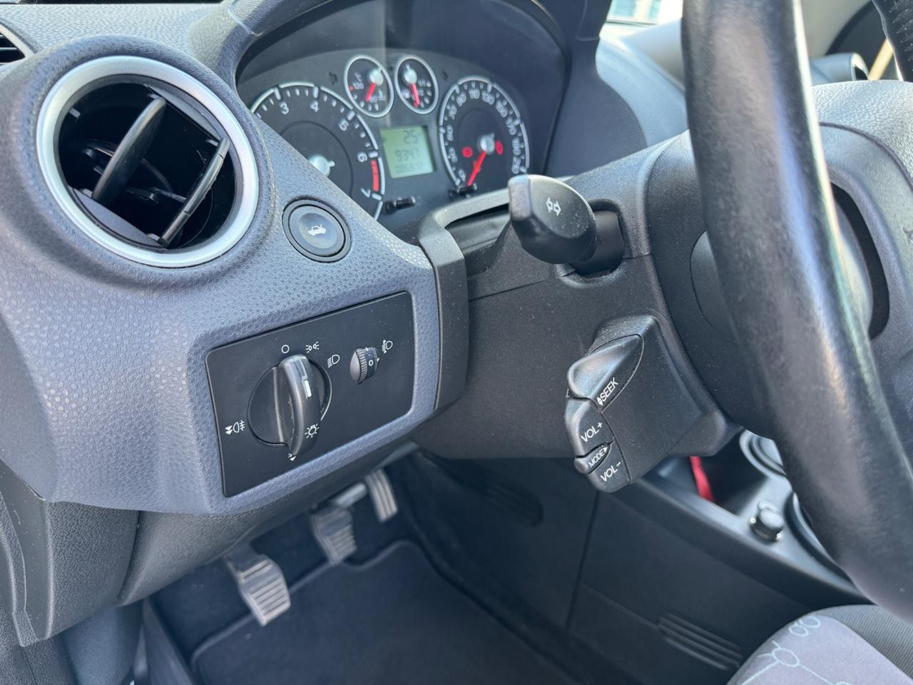 Ford Fiesta 1.25 16V 5p. 2007 87000km originali
