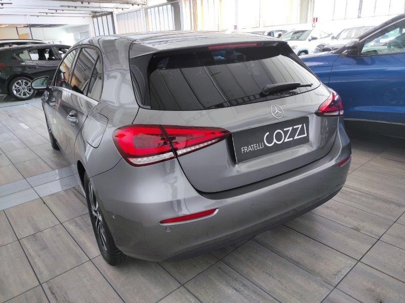 Mercedes-Benz Classe A (W177) - A 180 d Automatic Business Extra
