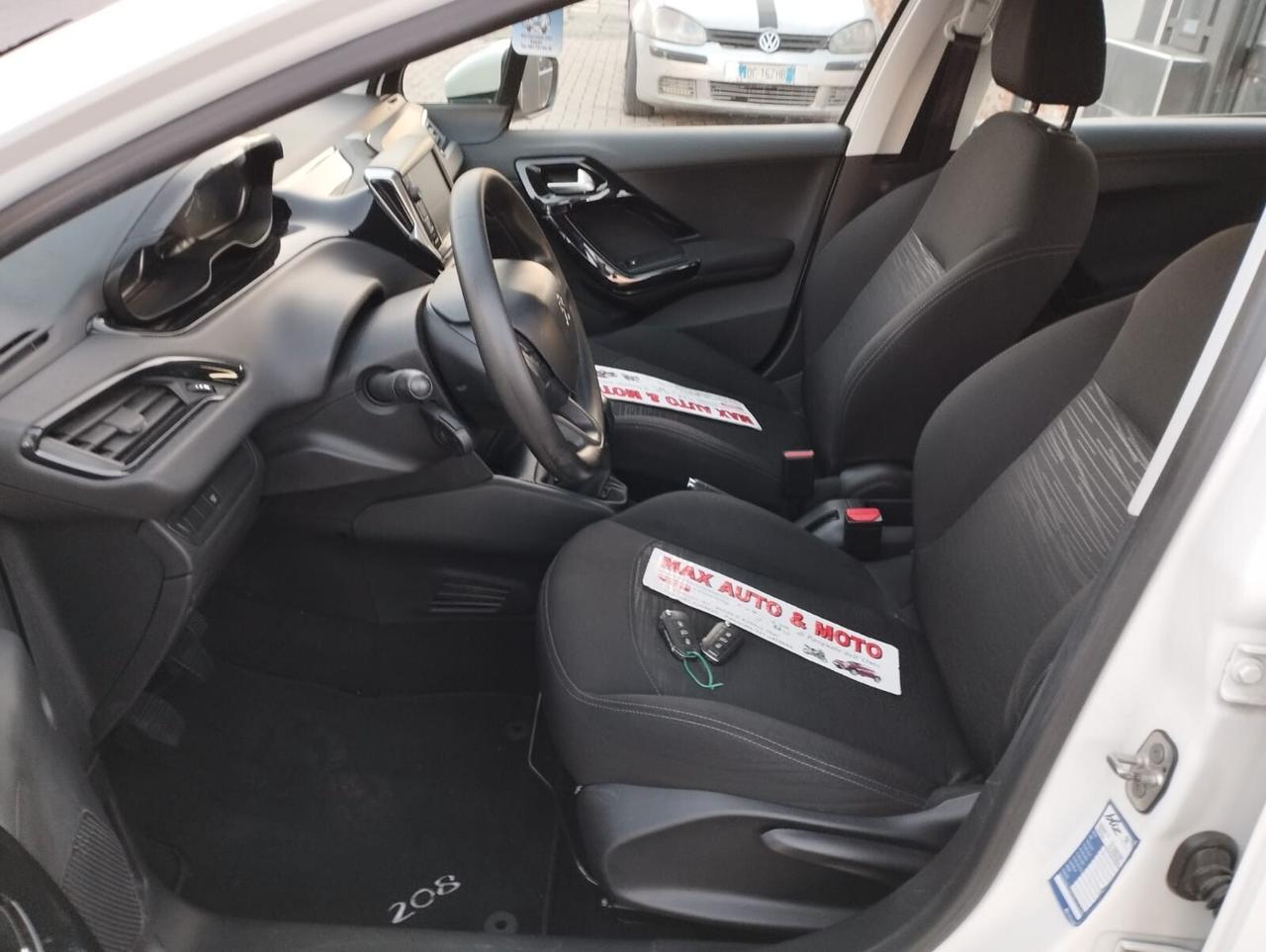 Peugeot 208 BlueHDi 100 Allure 60000 KM