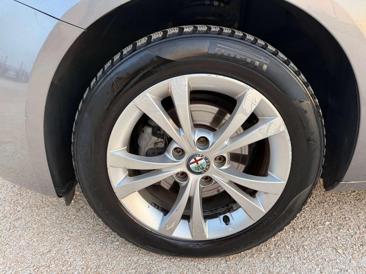 Alfa Romeo Giulietta Giulietta 1.6 jtdm Distinctive 120cv CINGHIA FATTA