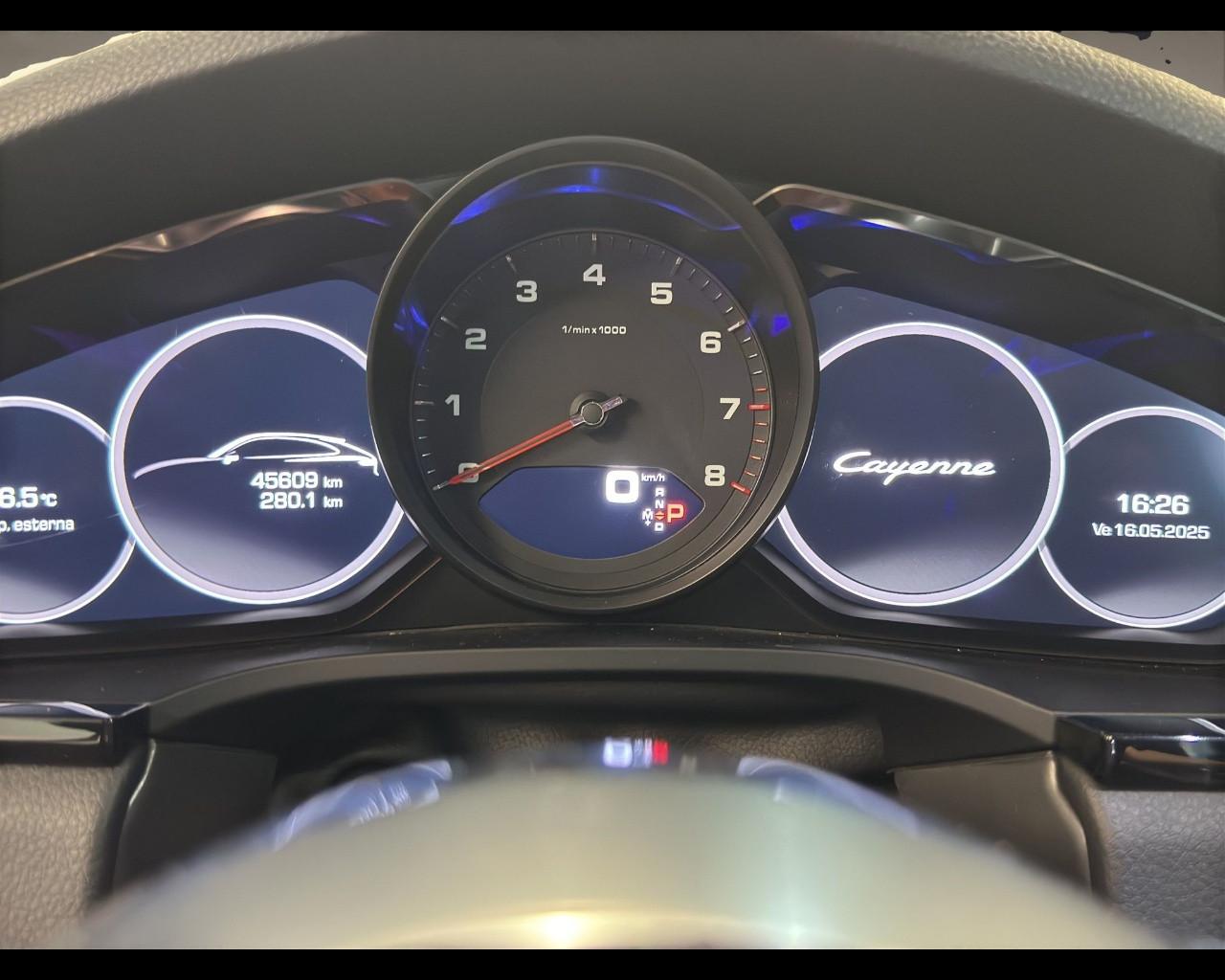 PORSCHE Cayenne Coupé - Cayenne Coupé 3.0 V6