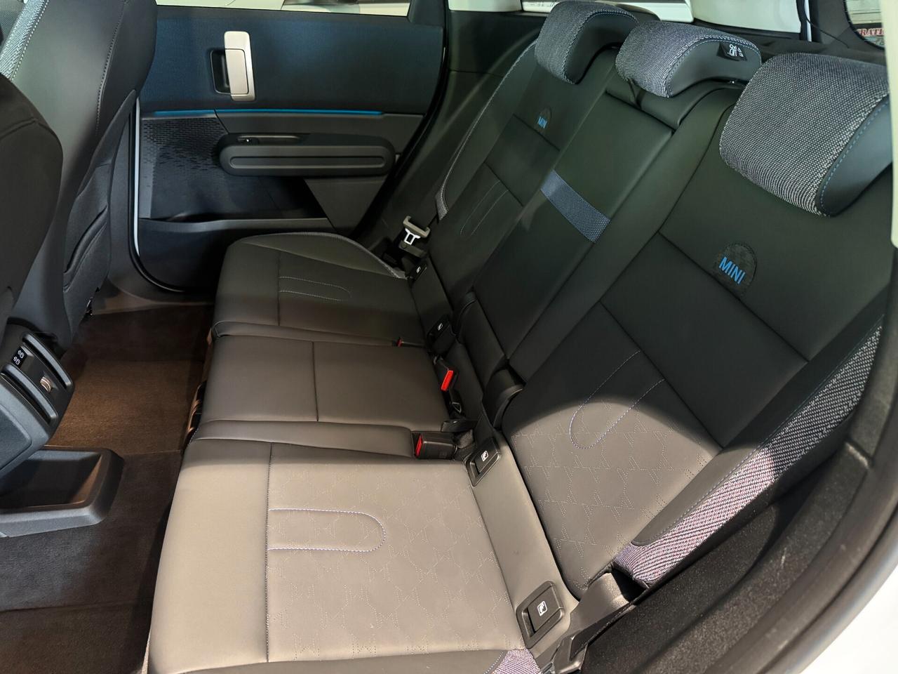 MINI Cooper Countryman 1.5 C Mhev Auto Navi Led Pano App conn Cam 18"