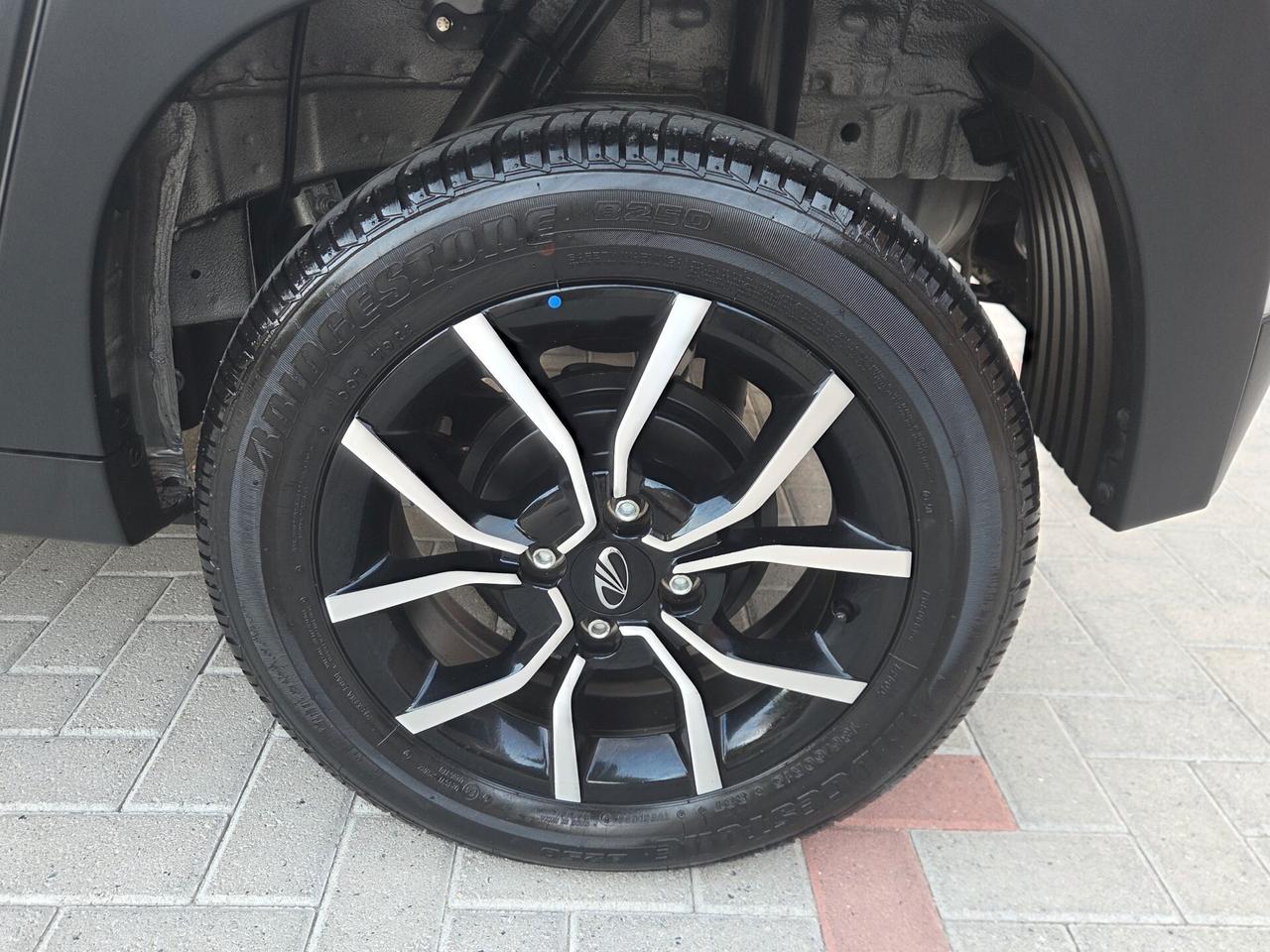 Mahindra KUV100 1.2 VVT 87cv M-Bifuel(GPL) K8