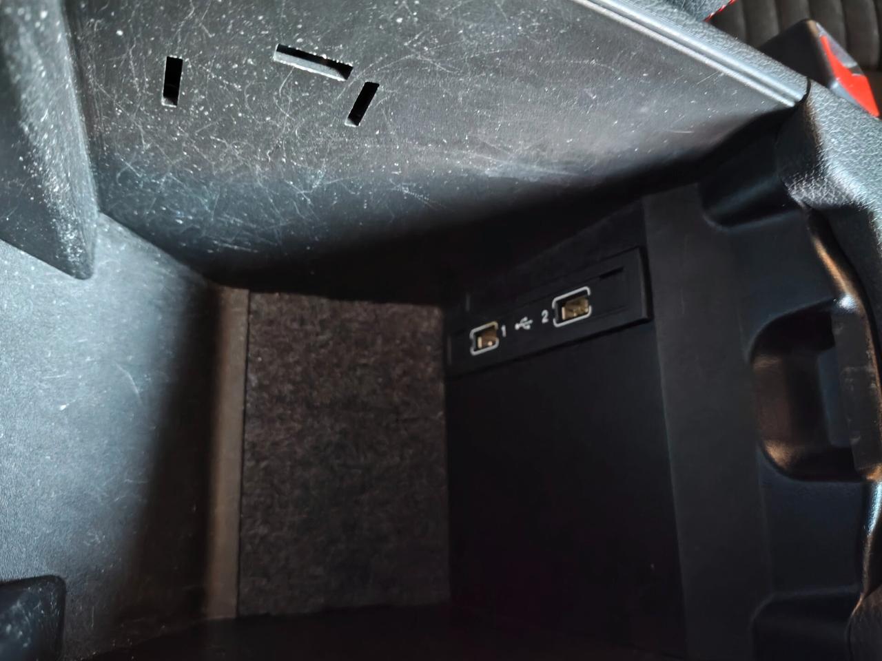 Mercedes-benz CLA 180 Premium