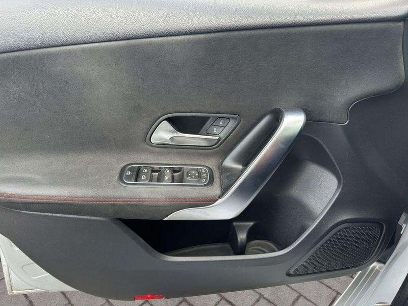 Mercedes-Benz Classe A A 180 d Automatic Premium