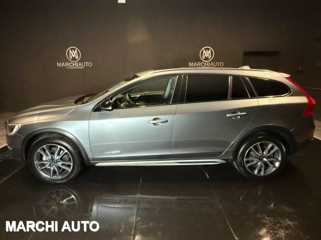 VOLVO V60 Cross Country D3 Geartronic Business