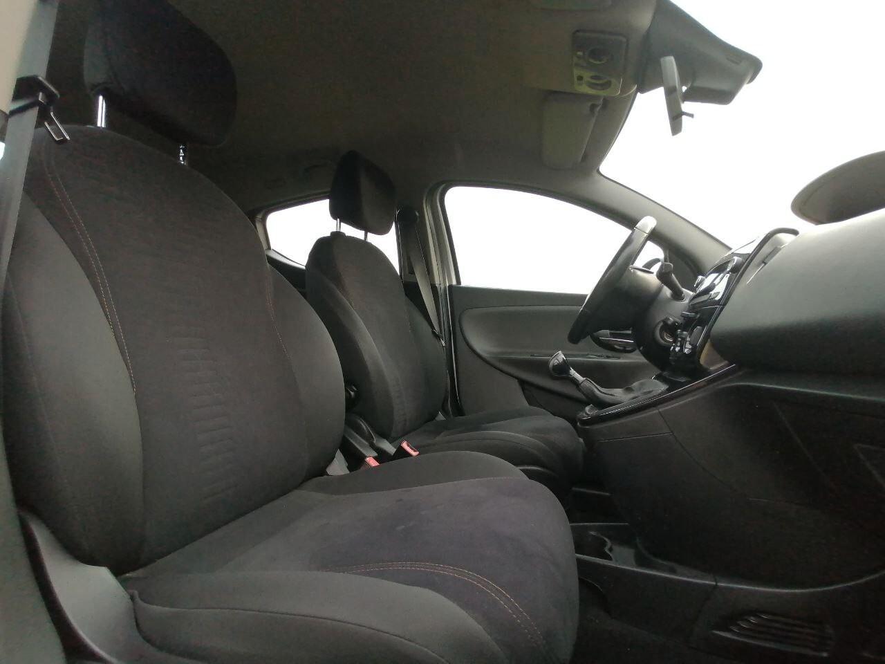 Lancia Ypsilon 1.3 MJT 16V 95 CV 5 porte