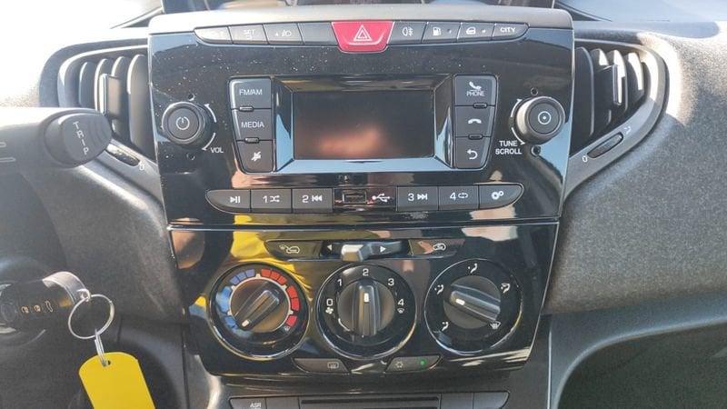 Lancia Ypsilon Ypsilon 1.2 69 CV 5 porte GPL Ecochic Elefantino Blu