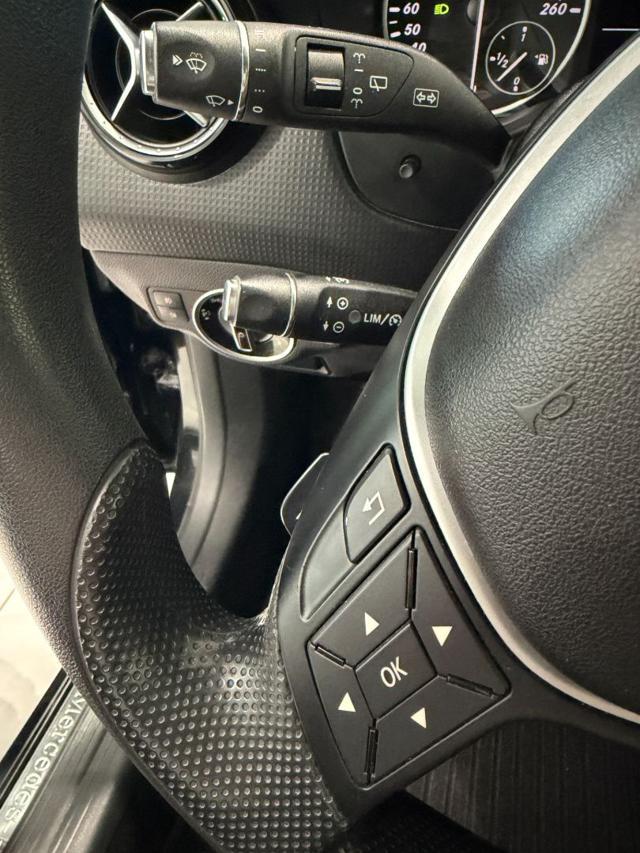 MERCEDES-BENZ A 180 CDI BlueEFFICIENCY Automatic Executive