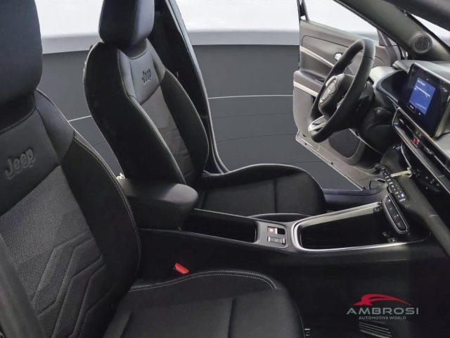 JEEP Avenger E-Hybrid Summit