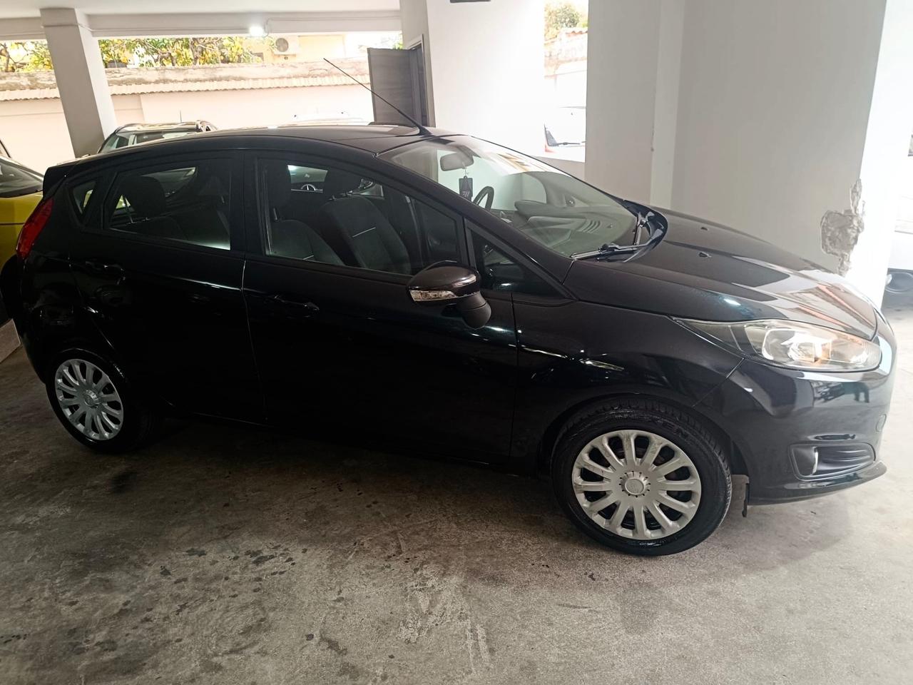 Ford Fiesta 1.5 TDCi 75CV 5 porte Black & White Edition