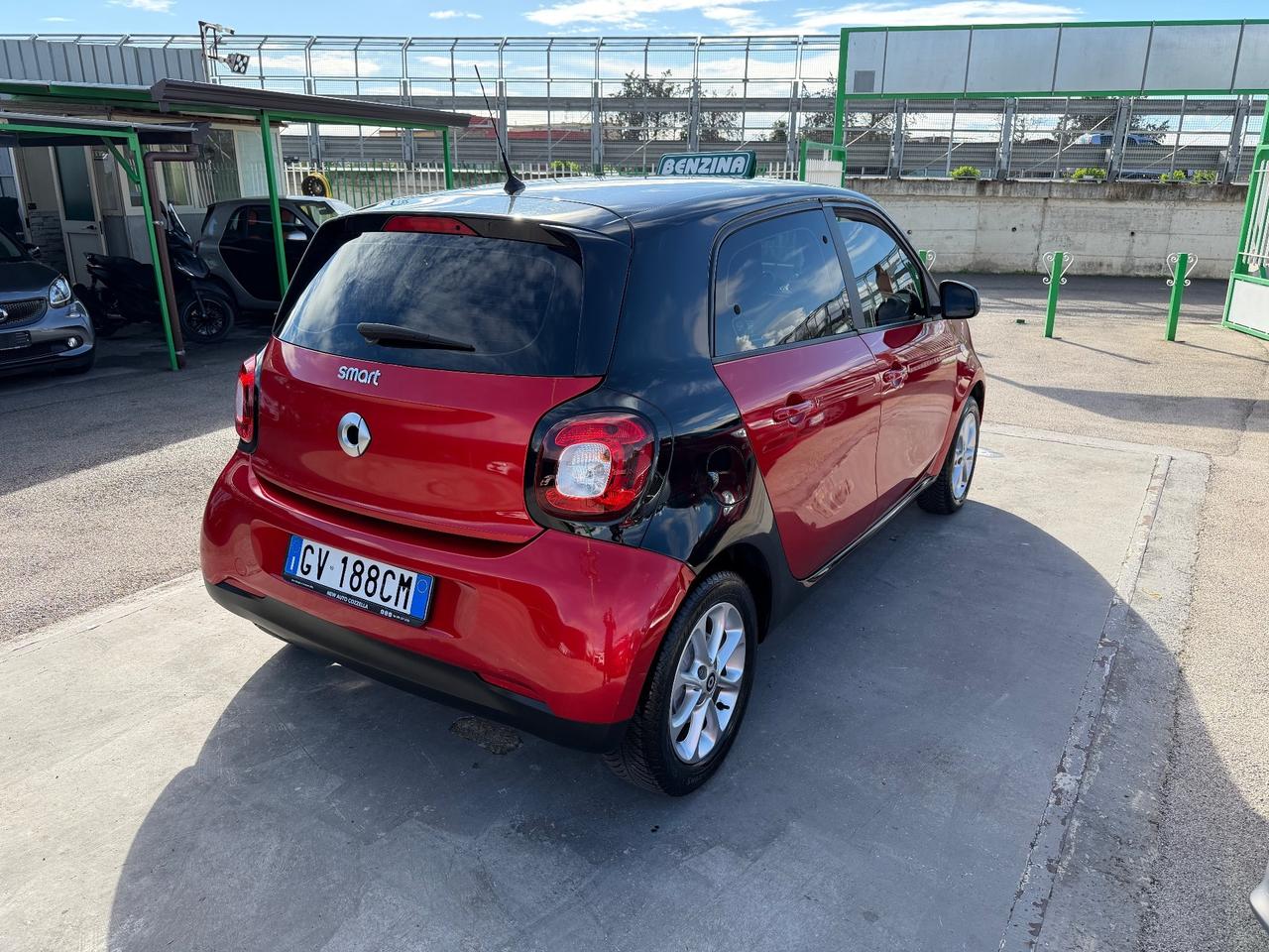 Smart ForFour 70 1.0 Youngster