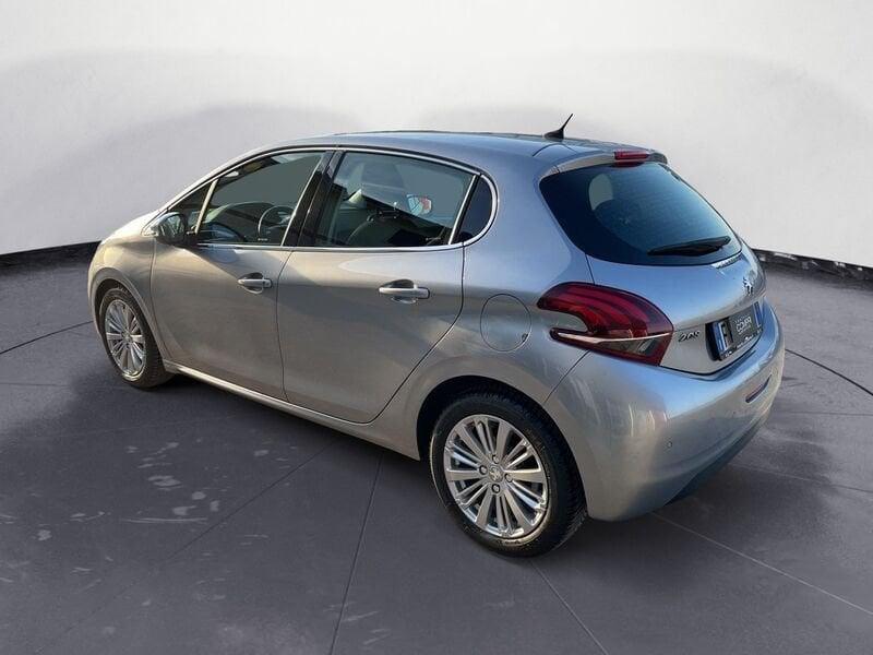 Peugeot 208 BlueHDi 100 5 porte Allure