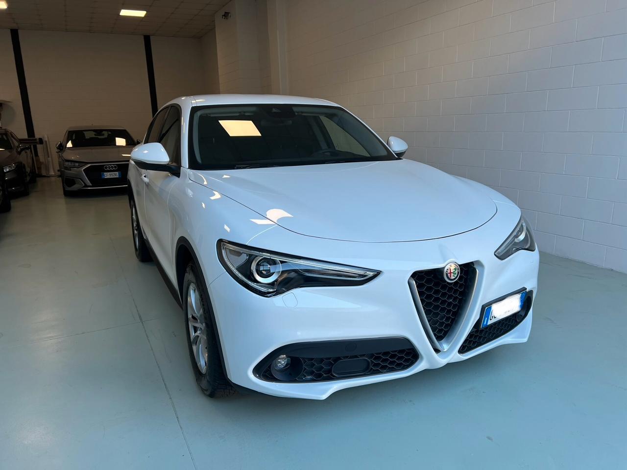 Alfa Romeo Stelvio 2.2 Turbodiesel 190 CV AT8 RWD Business