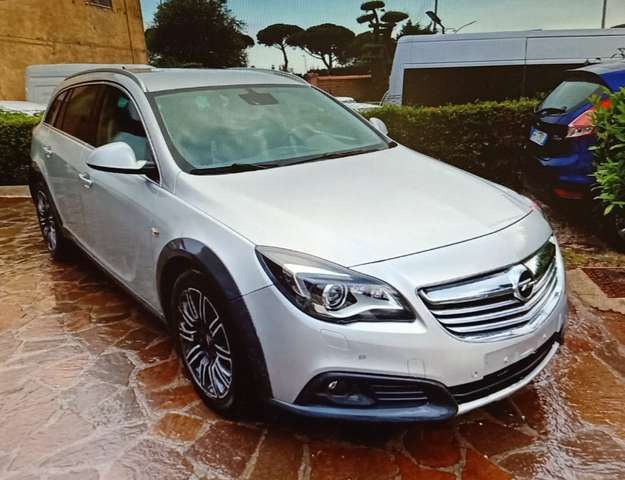 Opel Insignia 2.0 Cosmo 4x4 auto country tourer