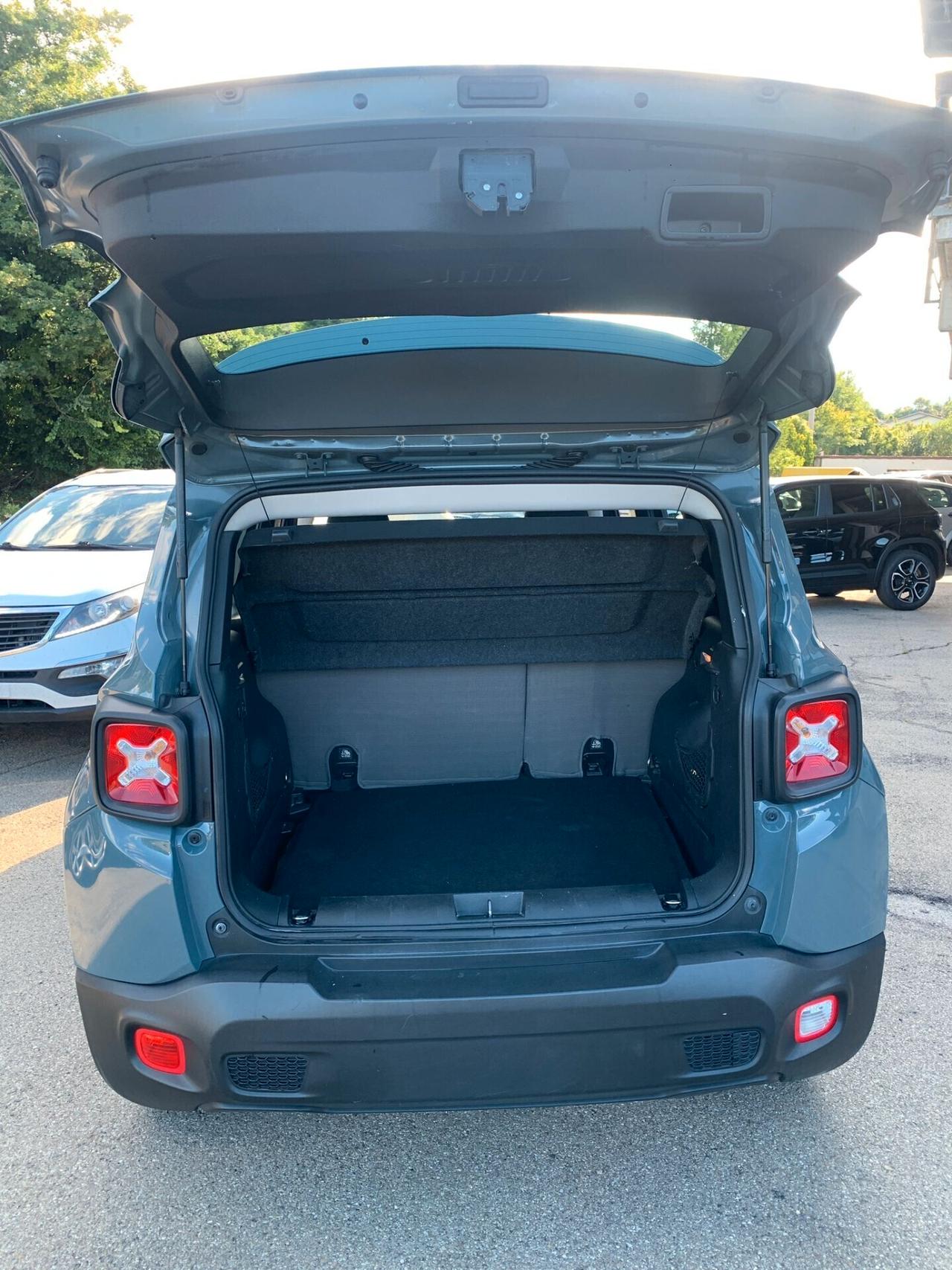 Jeep Renegade 4x4-manuale-unico proprietario-neo patentati- tdi-molto bella-tagliandata-del 2015