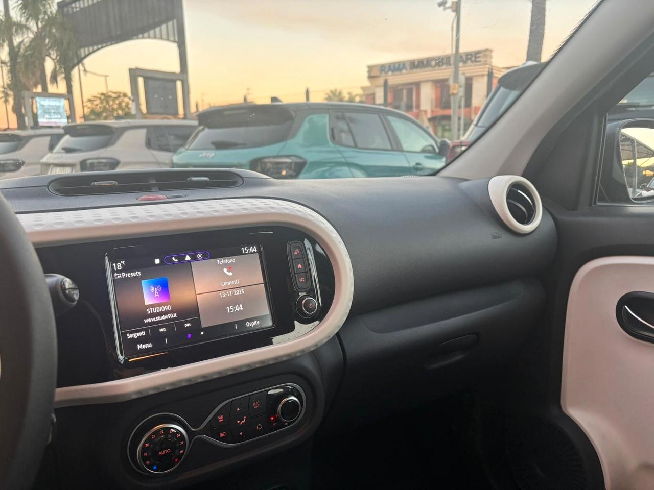 Renault Twingo SCe 65 CV Urban Night