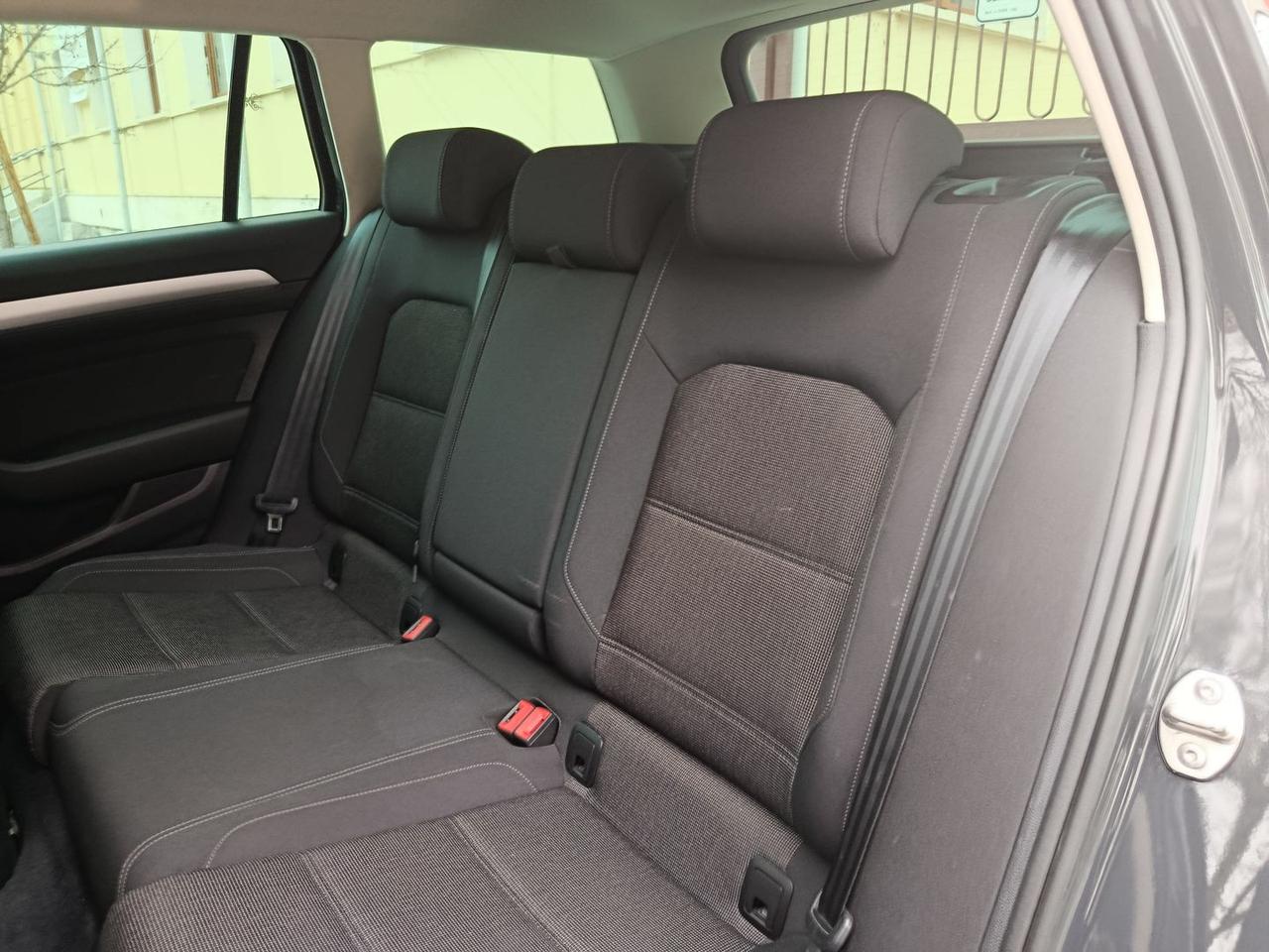 Volkswagen Passat Business 2.0 TDI #9251