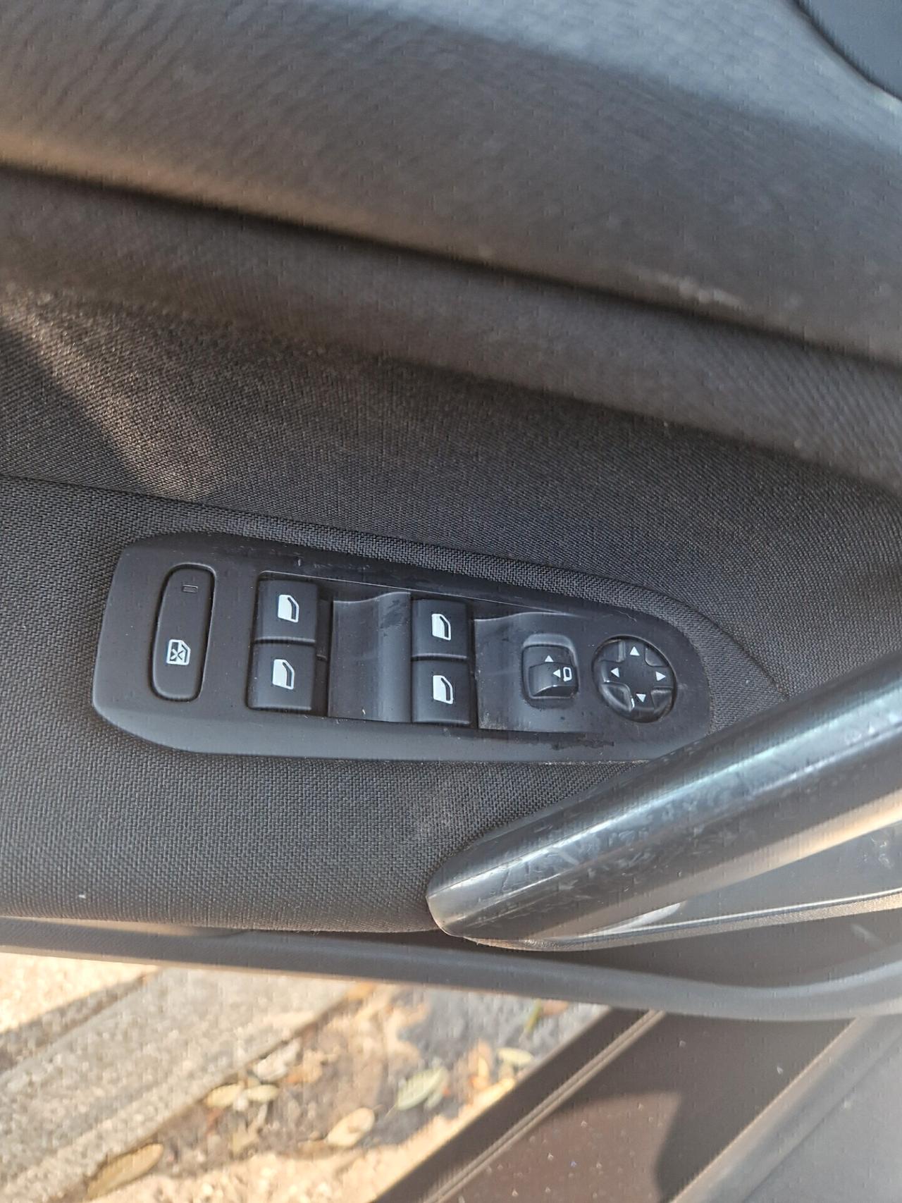 Peugeot 308 BlueHDi 120 S&S EAT6 SW Business