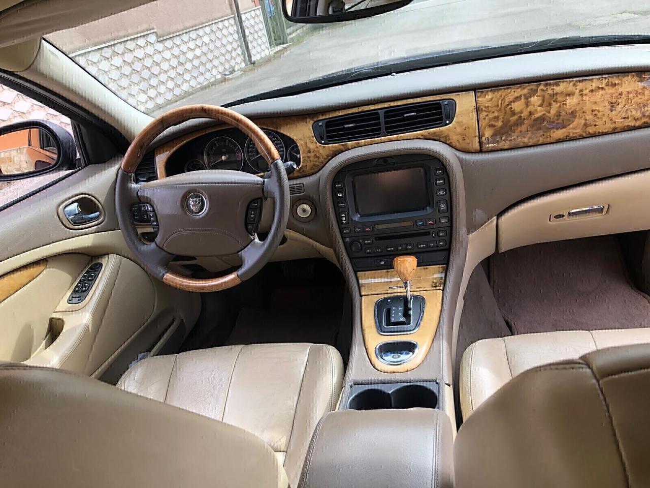 Jaguar S-Type 2.7 diesel V6 Classic