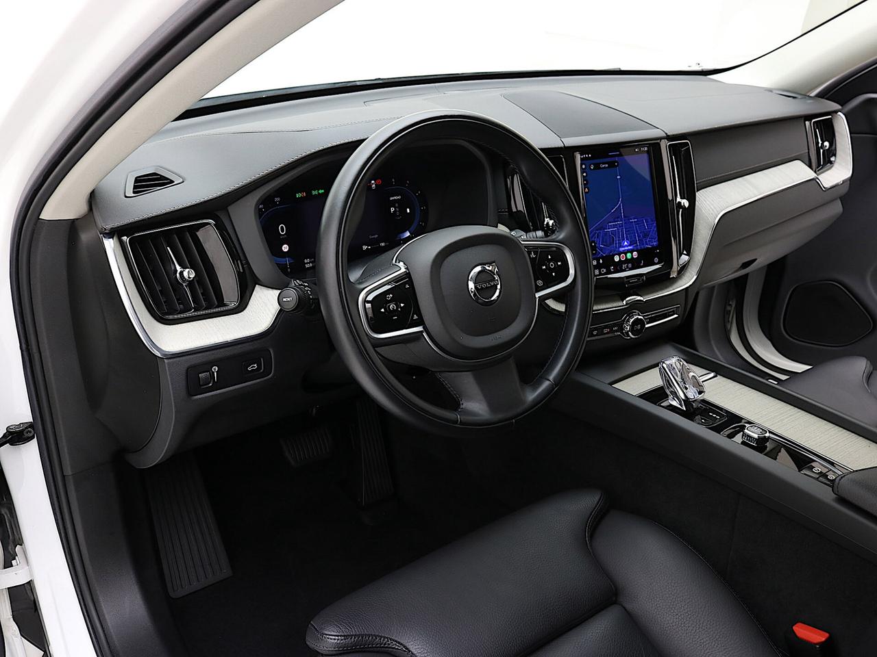 Volvo XC60 B4 AWD auto Inscription TETTO APRIBILE