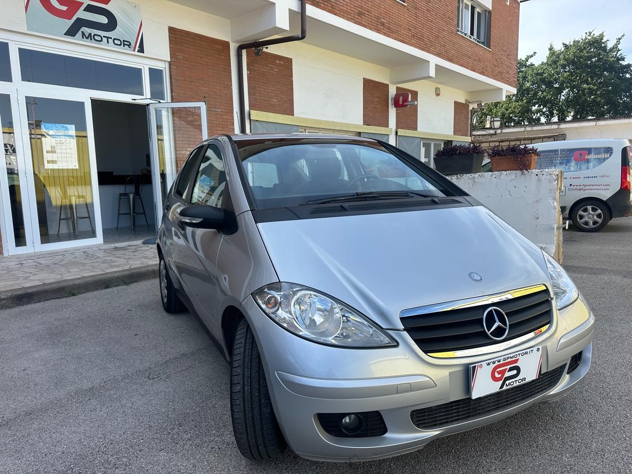 MERCEDES CLASSE A 160 2.0*82CV*AVANTGARDE*OK NEOPATENTATO*AUTOMATICA*