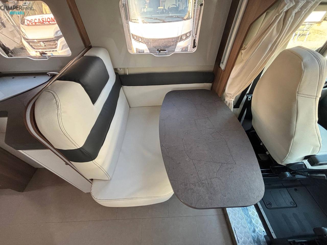 CI MAGIS 65 XT - Semintegrale con letto nautico ad altezza variabile ed ampio garage