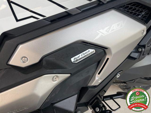 HONDA X-ADV 750 Special edition *3.900 Km