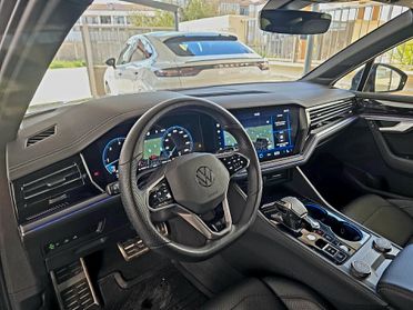 VOLKSWAGEN TOUAREG 3.0 TDI 286cv R-LINE RESTYLING