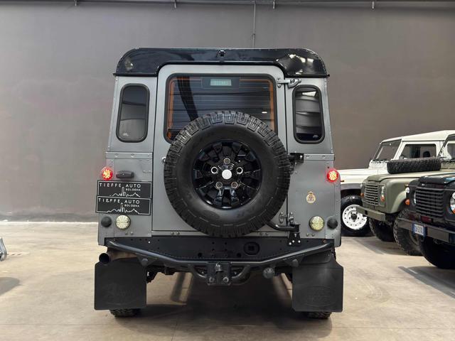 LAND ROVER Defender 110 2.5 Td5 cat S.W. SE