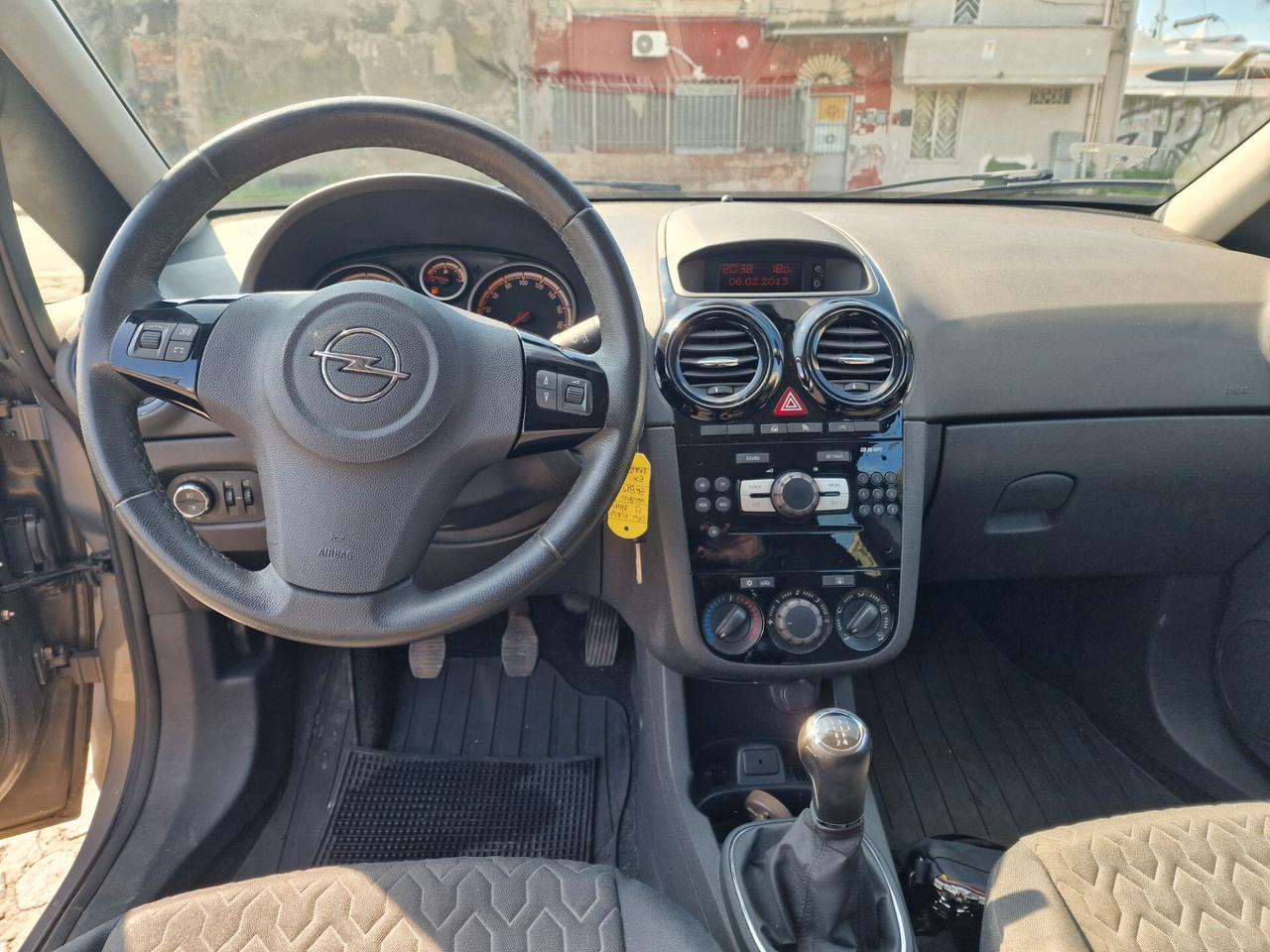 Opel Corsa 1.2 85CV 5 porte GPL-TECH Edition