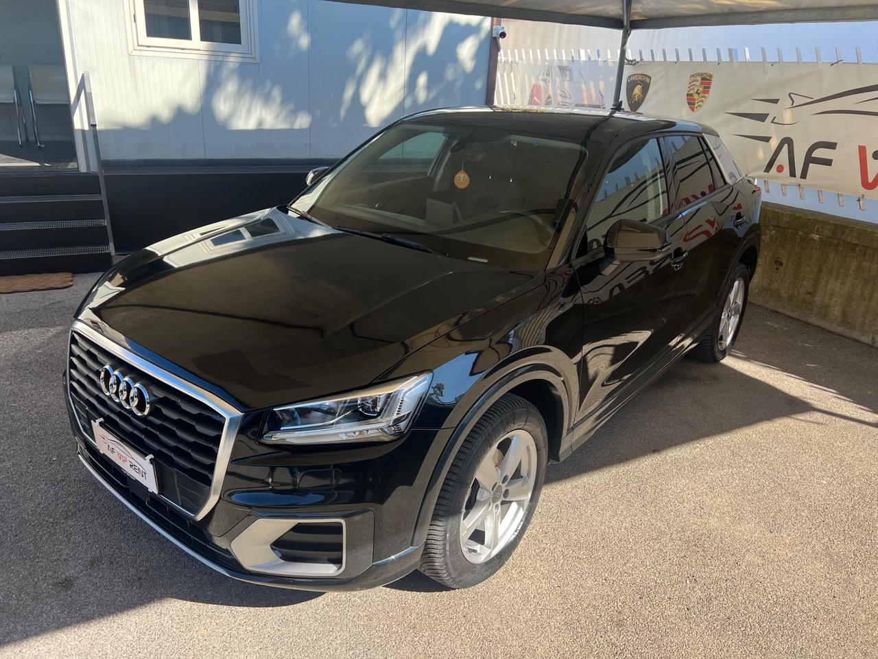 Audi Q2 30 TDI S tronic Business Design