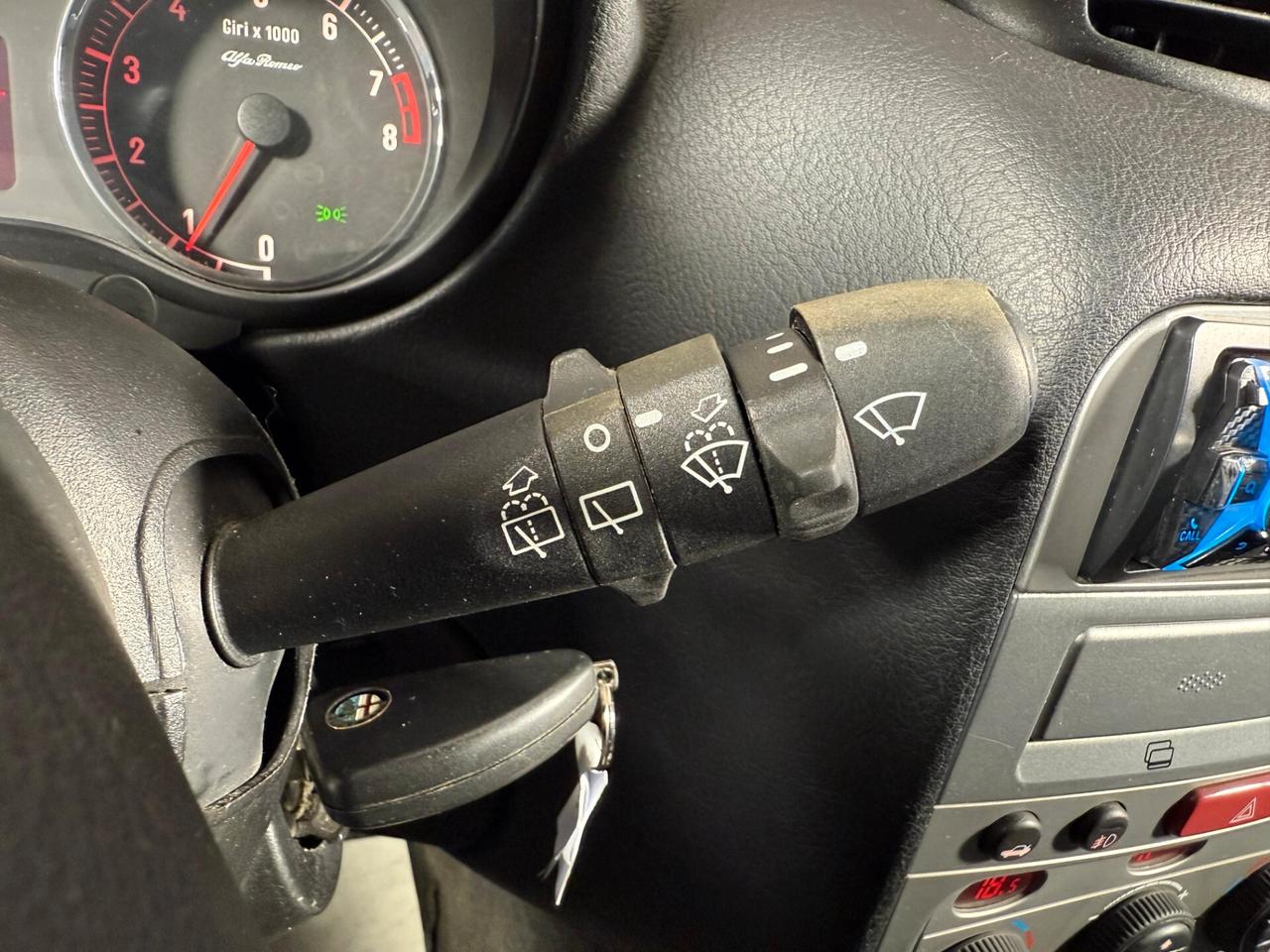 Alfa Romeo 147 1.6 16V TS 5 porte Exclusive NEOPATENTATI