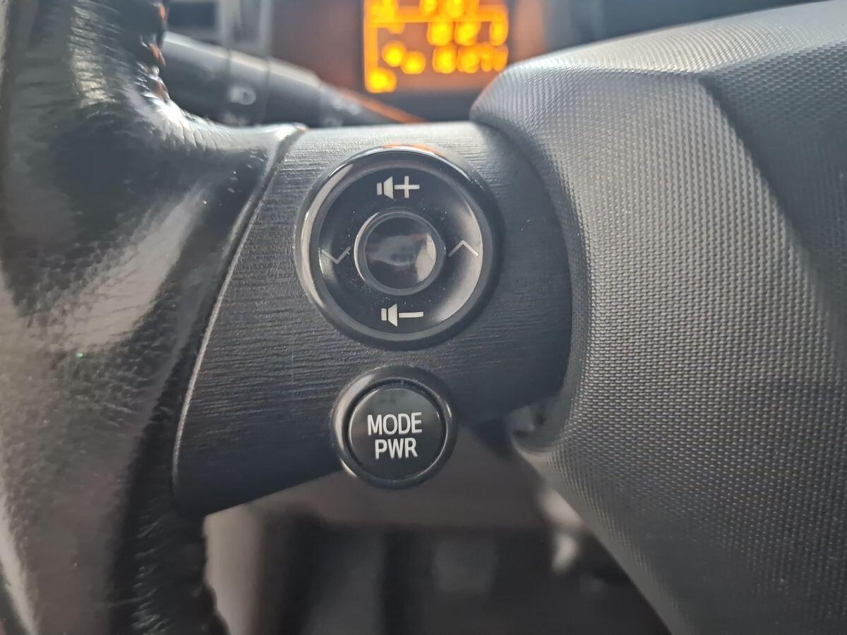 TOYOTA IQ 1.0 SOL