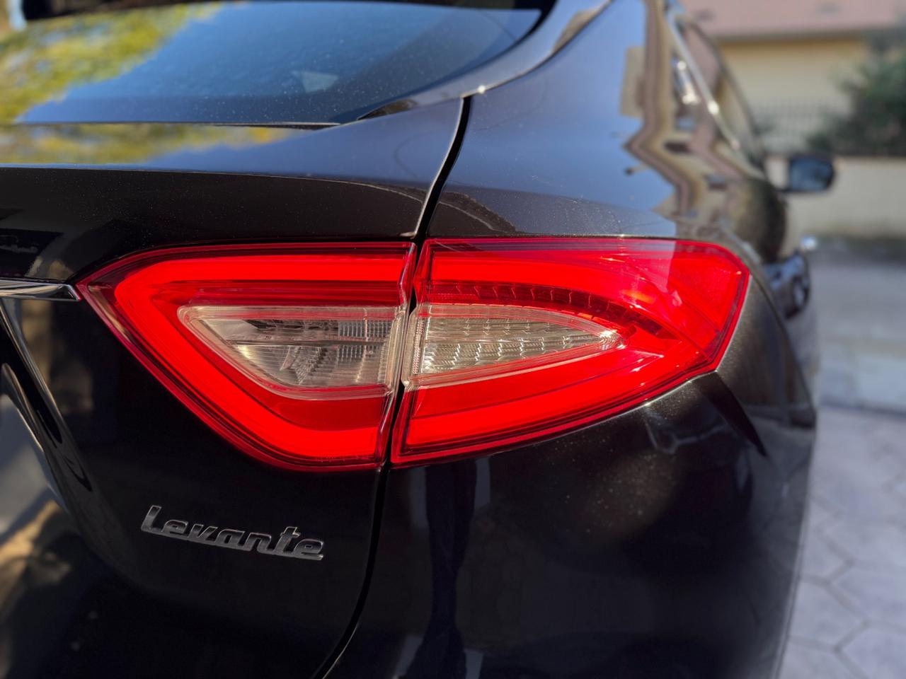 Maserati Levante V6 Diesel 275 CV AWD Granlusso