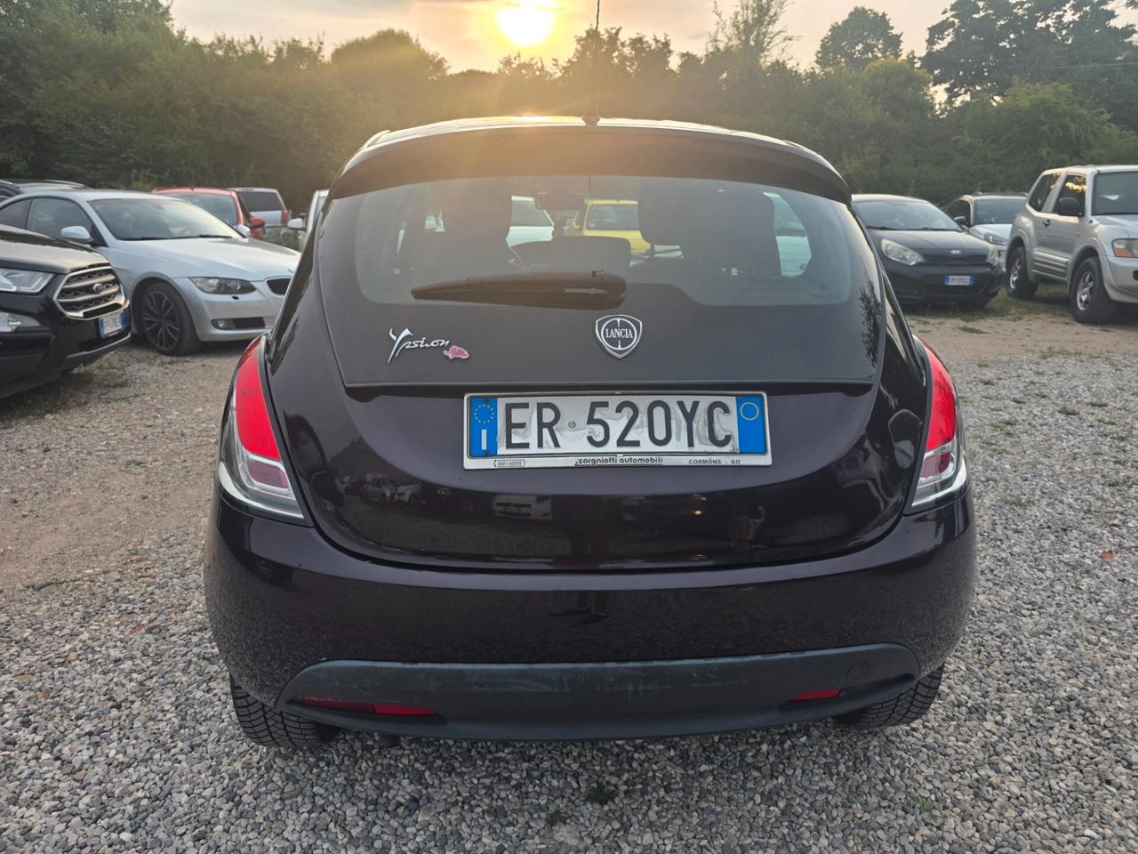 Lancia Ypsilon 1.2 69 CV 5 porte Platinum