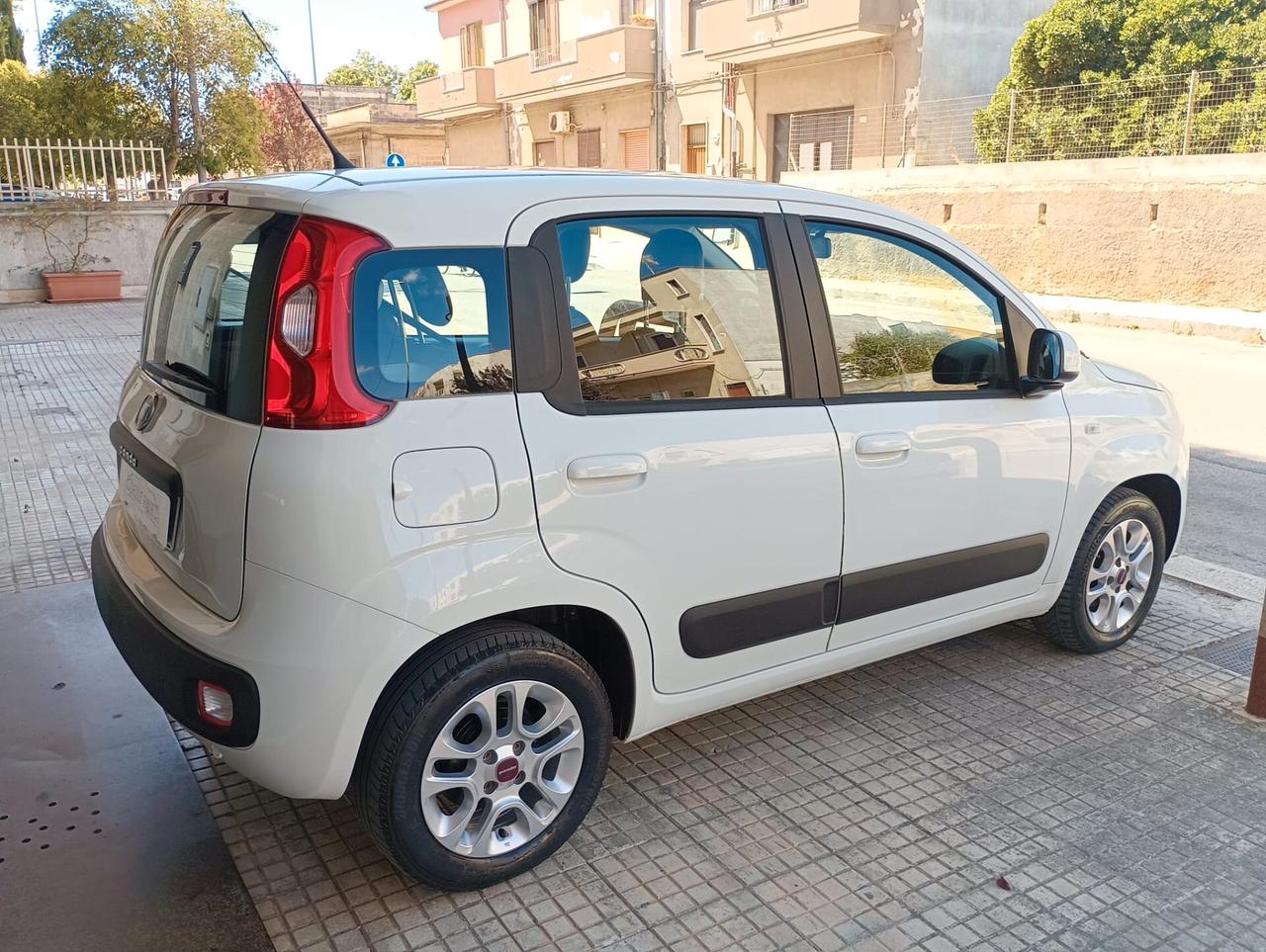 Fiat Panda 1.2 benzina 69 Cv Lounge