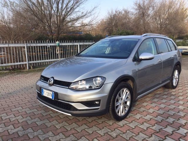 VOLKSWAGEN Golf Variant Alltrack 1.6 TDI 4MOTION Executive BMT