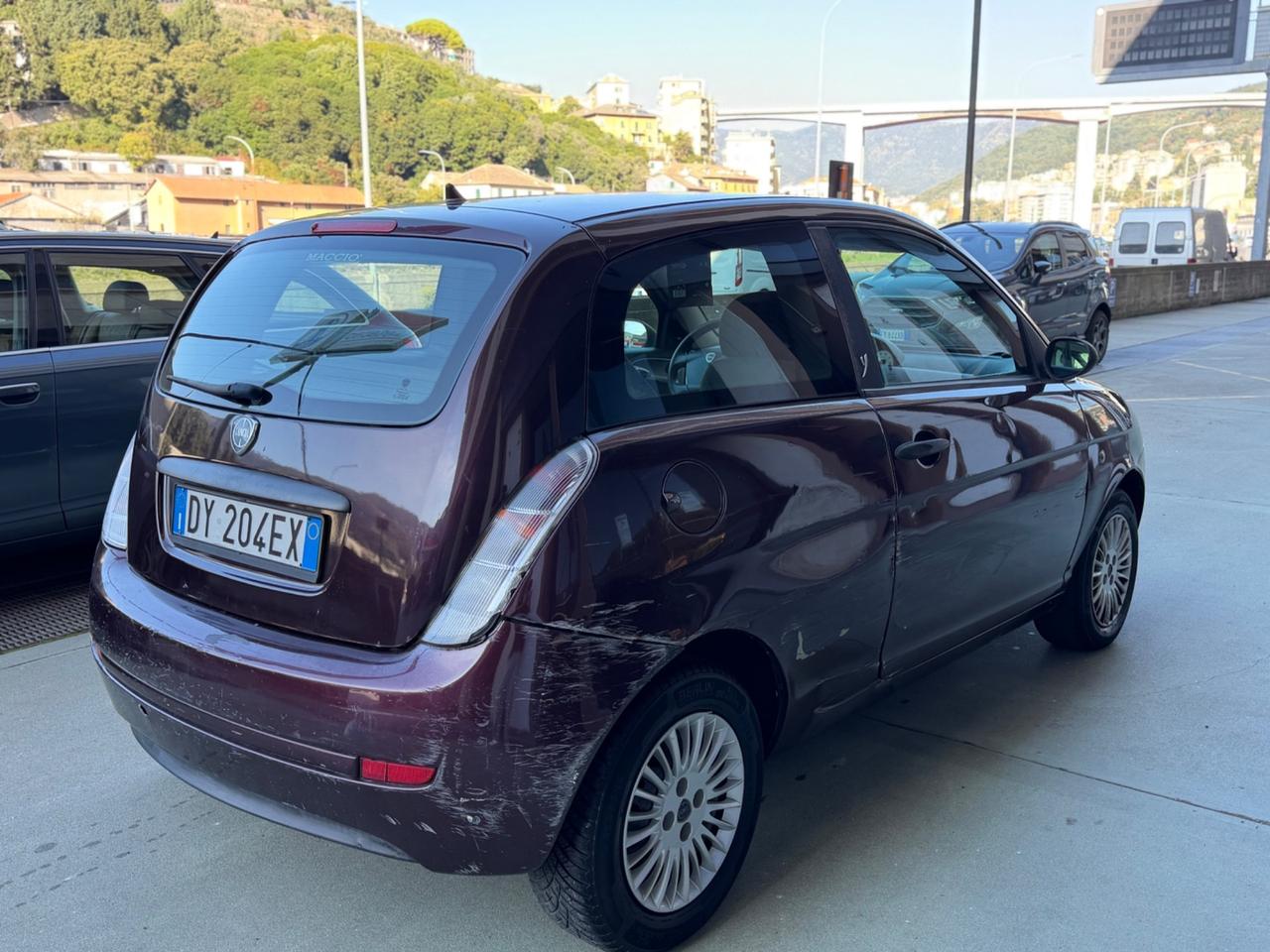 Lancia Ypsilon 1.2 benzina soli 65.000 km - 2009