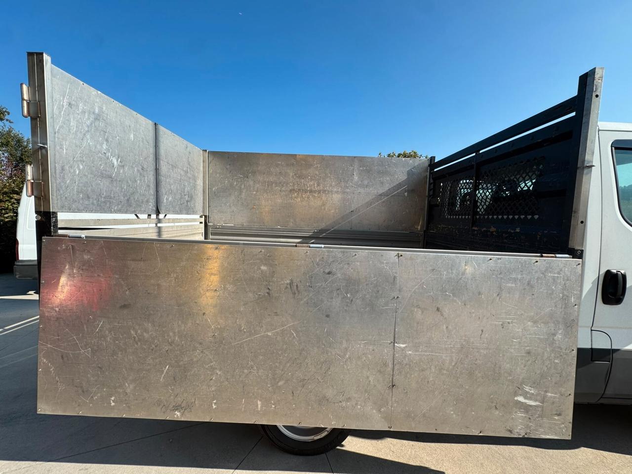 IVECO DAILY RIBALTABILE TRE LATI EURO6 - COME NUOVO