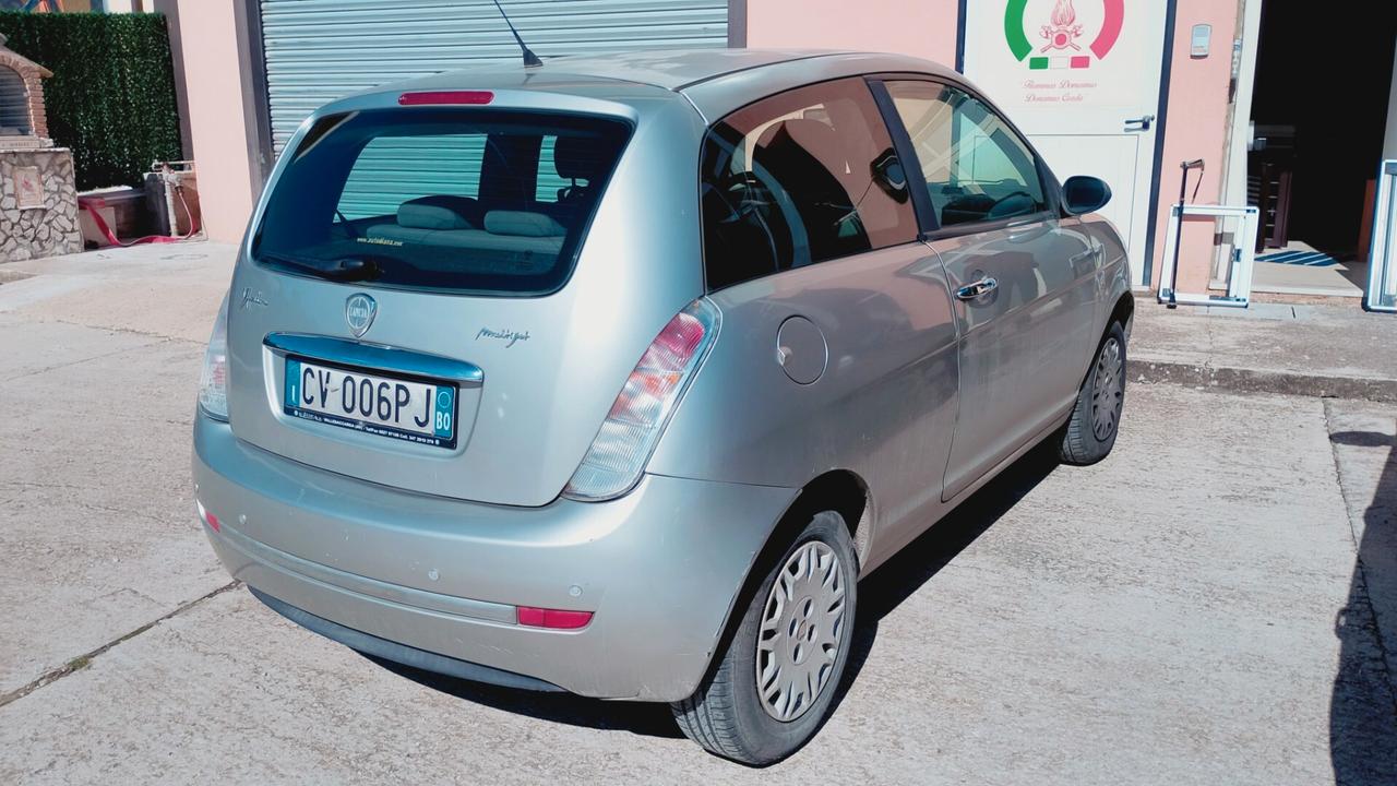 Lancia Ypsilon 1.3 Multijet 16V Argento